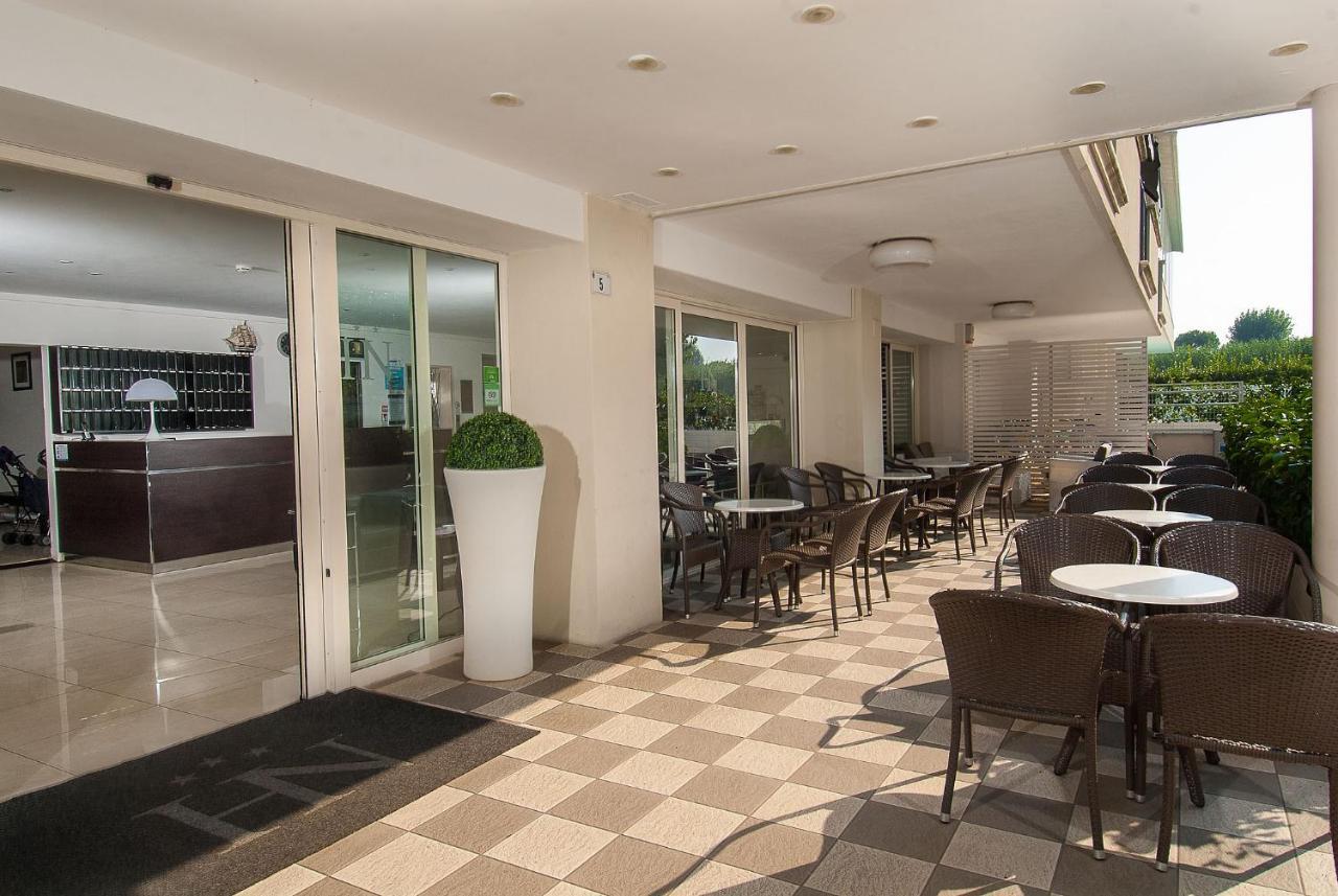 Hotel Niagara Cattolica Exterior foto